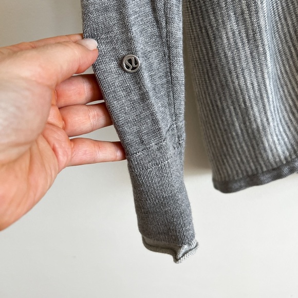 🏷️ SOLD • 𝅺LULULEMON • Iconic Wrap Sweater in Heathered Medium Grey • 6 - Picture 13 of 16